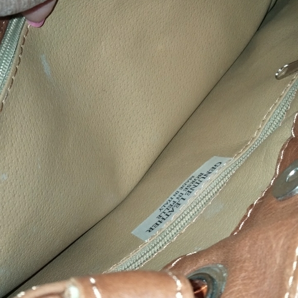 Iam selling a tote bag - Picture 3 of 5